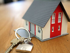 Eladó lakás Akasztó